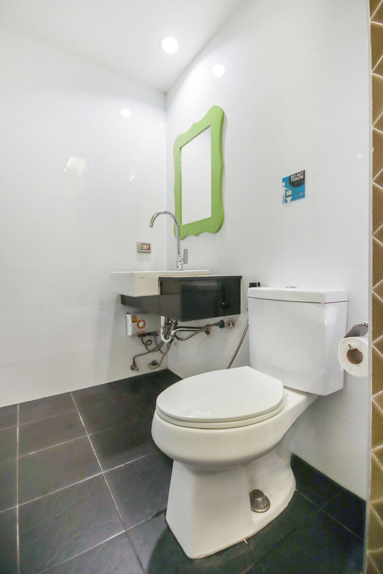 Oyo 1074 Fin Hostel Kata-part Kültér fotó